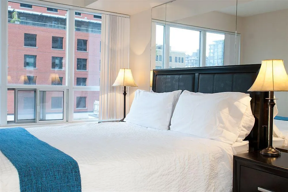 Atlas Suites 270 Wellington Toronto