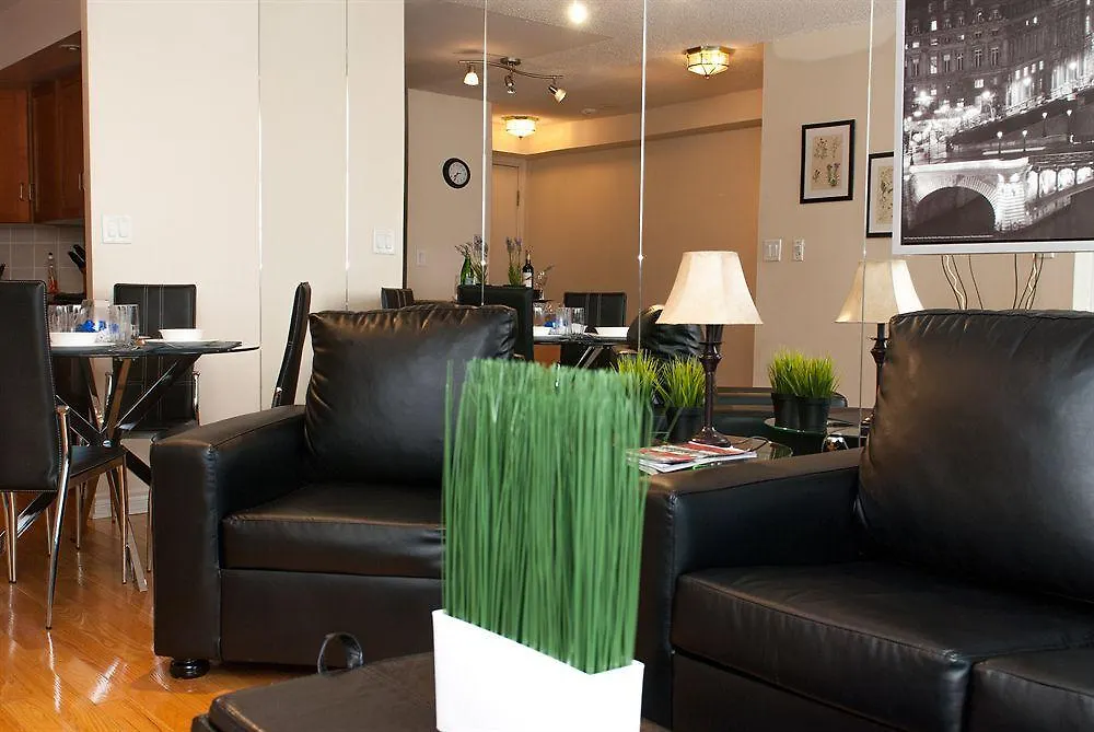 Atlas Suites 270 Wellington Toronto Apartment