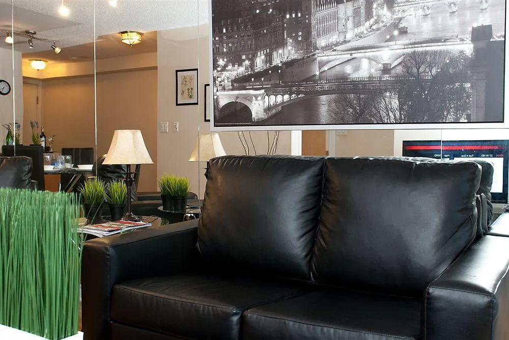 Atlas Suites 270 Wellington Toronto Apartment